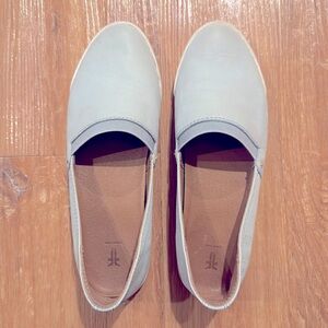 Frye leather slip on flats in light blue 6.5